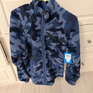 Columbia Men’s Navy and Light Blue Camo Fleece Jack